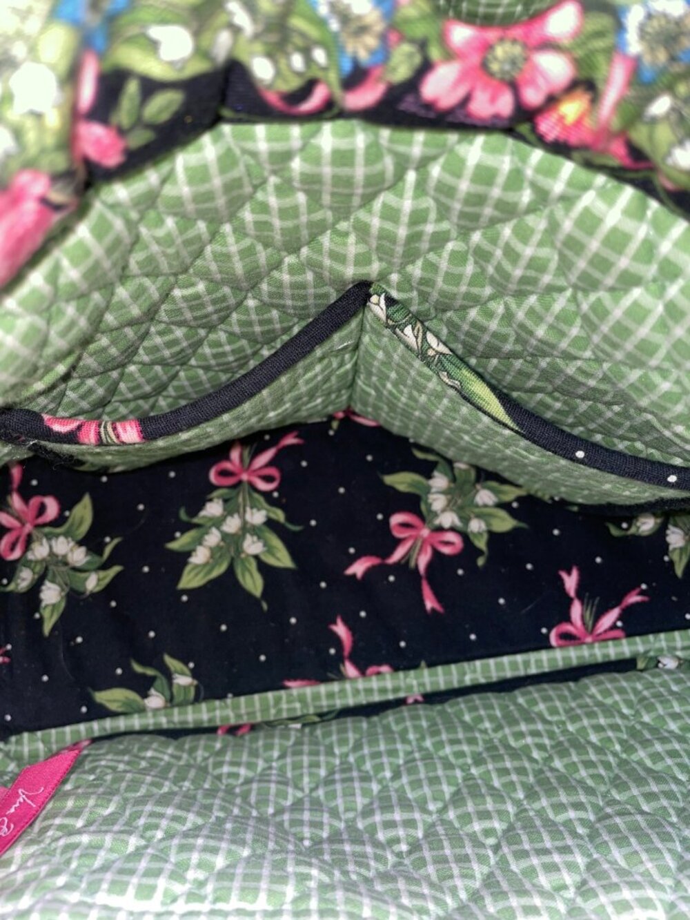 Vera Bradley Women’s Black & Green Quilted Cotton Floral Shoulder Tote Bag - Picture 8 of 13